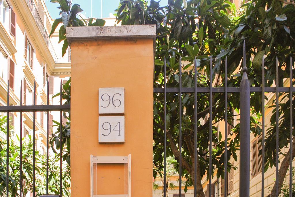 Appartamento Larisarooms Rome Exterior photo